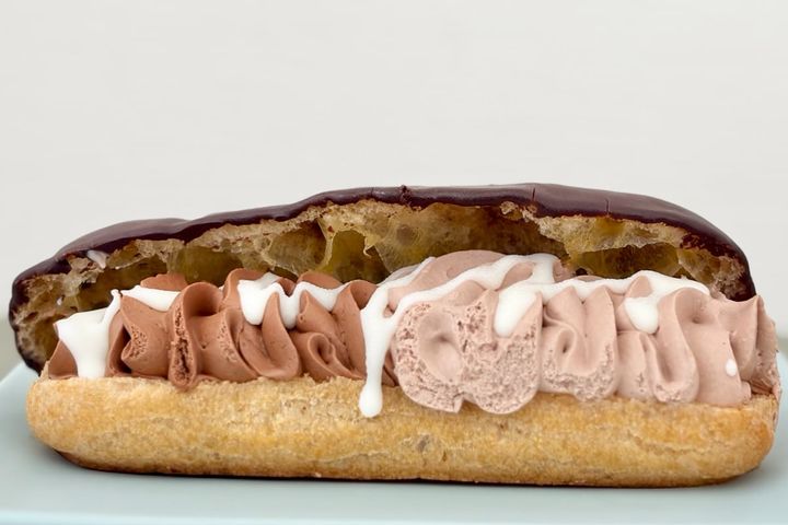 「まさにチョコの海に溺れる感じ」【セブン】の新作スイーツが贅沢すぎる