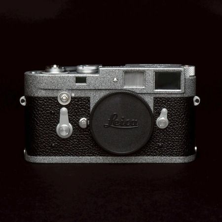 【東京都千代田区】Yosemite Strapが“一点物”をテーマにした、カスタムLeica実機販売とオーダー会開催