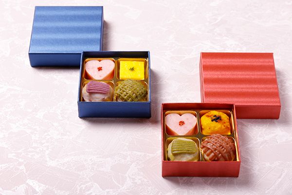 魚万商店のバレンタイン限定「トリュフチョコみたいなさつま揚げ」販売中。小箱におさまった色とりどりの一口さつま揚げ