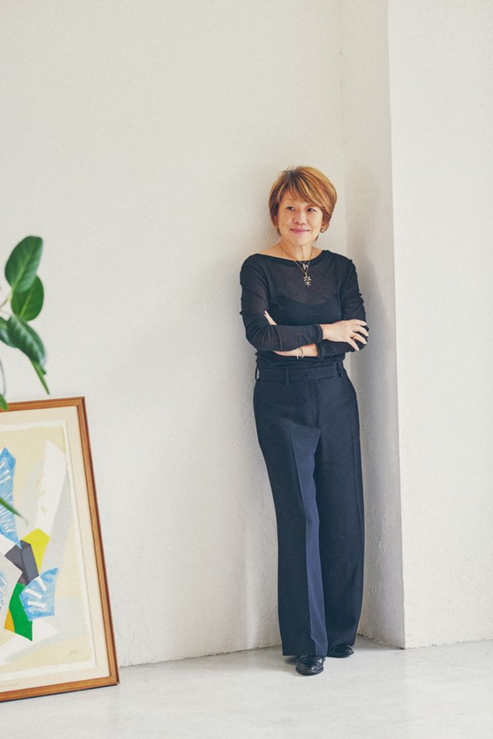 アウターを脱ぐと……