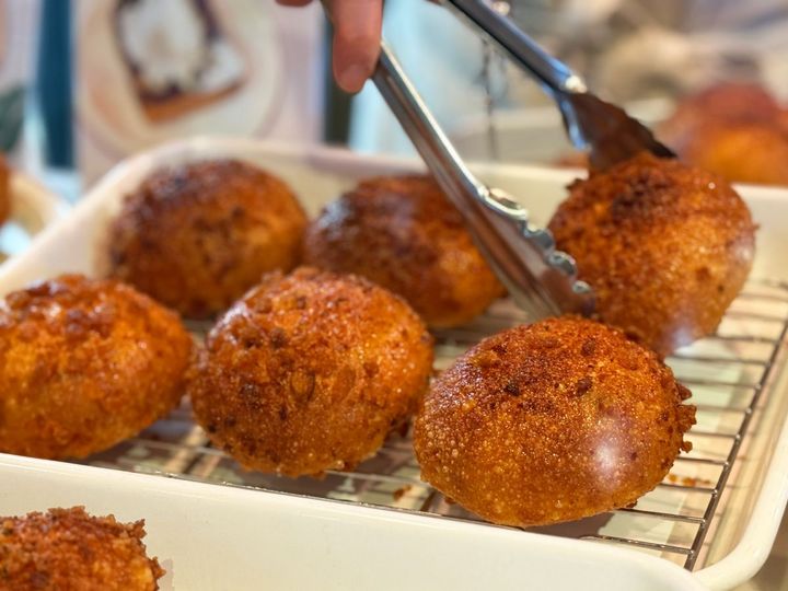 「カレーパン」302円（税込）