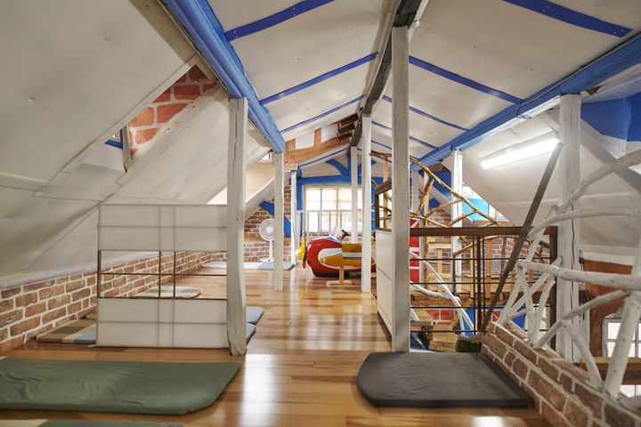 売り場の2階は広々スペース