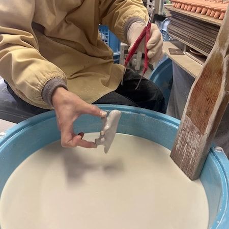 リサ・ラーソン「にっぽんのリサ猫」シリーズ第四弾となる山口県・萩焼の「小雪」登場