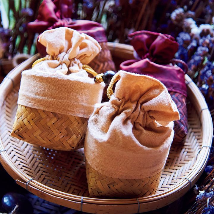 かごが付いた巾着