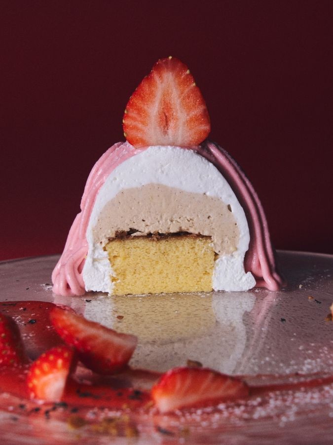 ビブリオテーク “あすかルビー”いちごの生モンブラン 断面