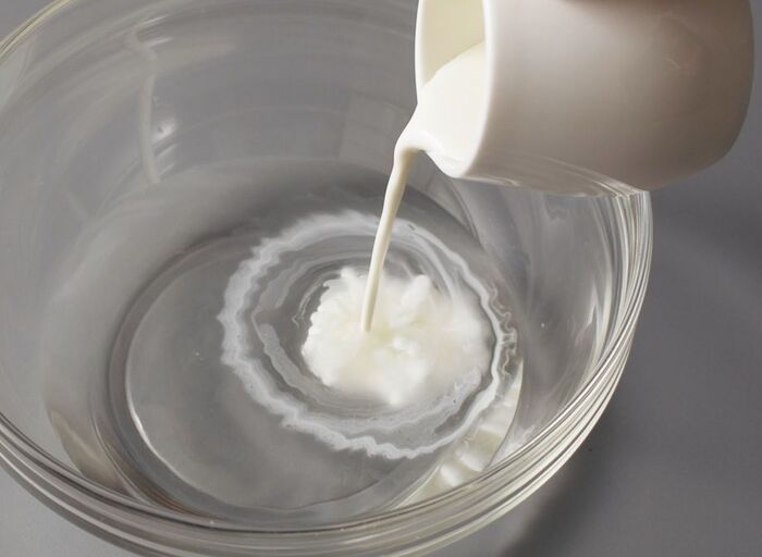 シフォン型で焼くと美味しい！「チョコちぎりパン」の作り方。生地に生クリームを加えて、しっとりした焼き上がりに♪