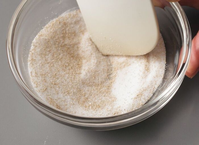 シフォン型で焼くと美味しい！「チョコちぎりパン」の作り方。生地に生クリームを加えて、しっとりした焼き上がりに♪