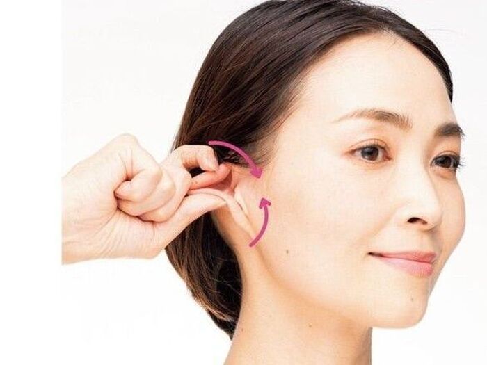 【たるみリフト】たった10秒でほうれい線が消えた！？奇跡のメソッドで50代が〈別人級〉に大変身！