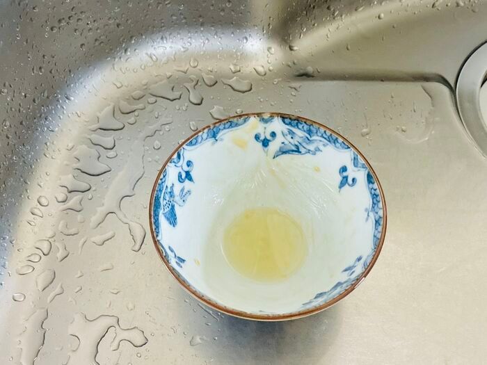 納豆の『ネバネバ』をこすらずに落とす方法！放置だけでスルリ。今日から試したくなる裏ワザ