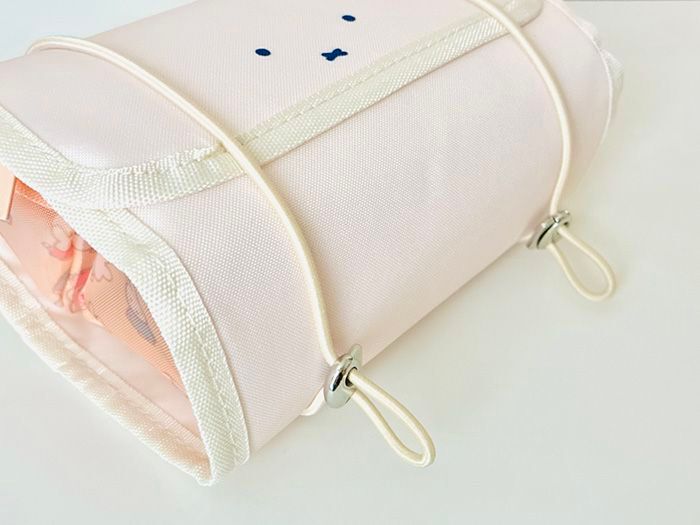 3点セットがパーフェクト！【50代・60代】春の旅行にピッタリの「吊り下げポーチ」を〈付録〉でゲット！ひとつあると重宝しますよ♪