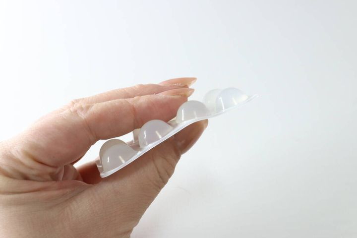 セリアの貼るツボ押しシールのサイズ