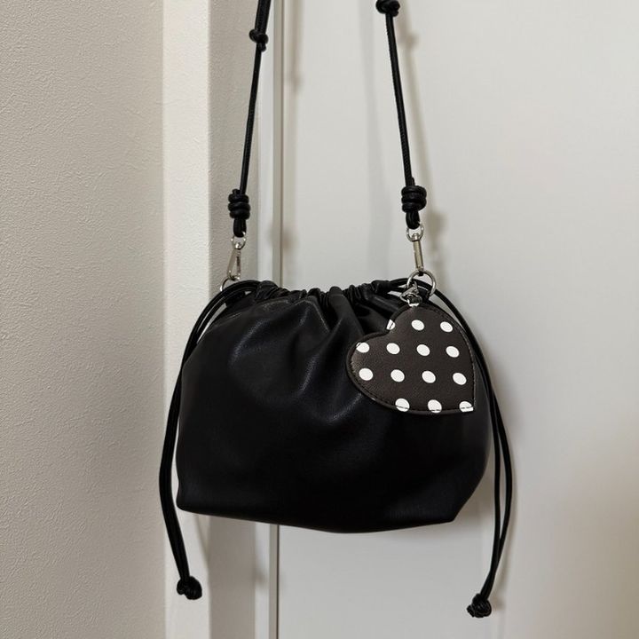 しまむらのハートチャーム付きショルダー（saori）