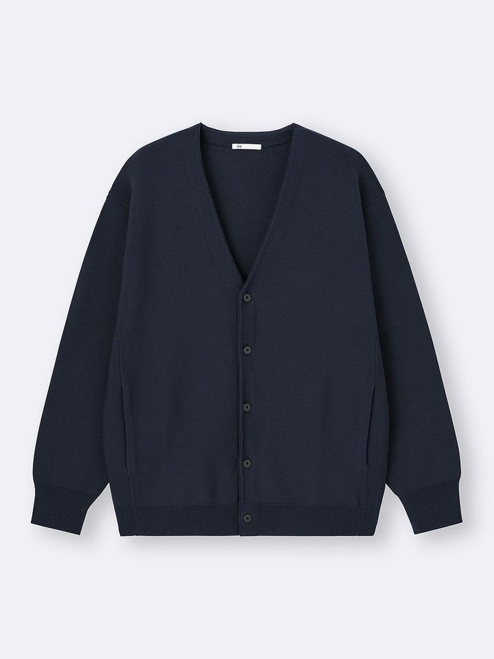 GUのウォッシャブルVネックカーディガン