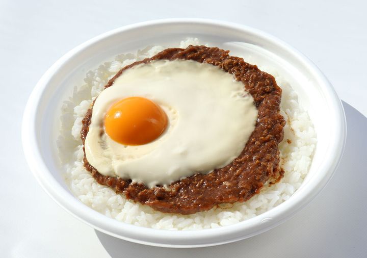 MOKUBAZA監修 とろ～っと卵黄ソースとチーズソースのキーマカレー開封