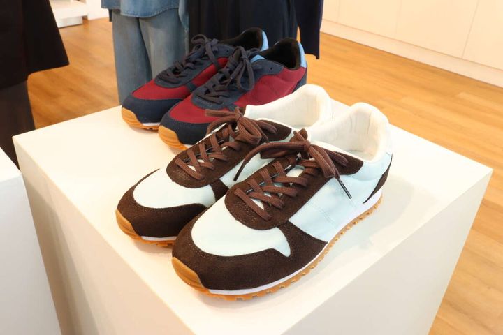 ユニクロシー2026年春夏コンビネーションスニーカーカラー展開