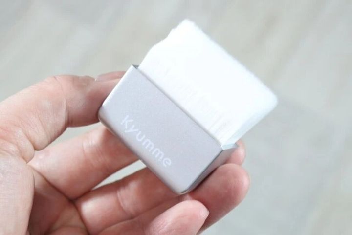 ダイソー KM フラットブラシ 02