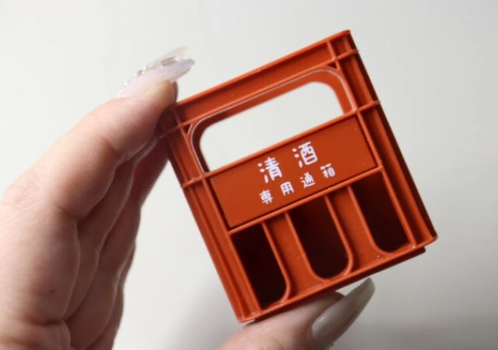 ダイソー No.1873 ミニチュア 一升瓶ケース