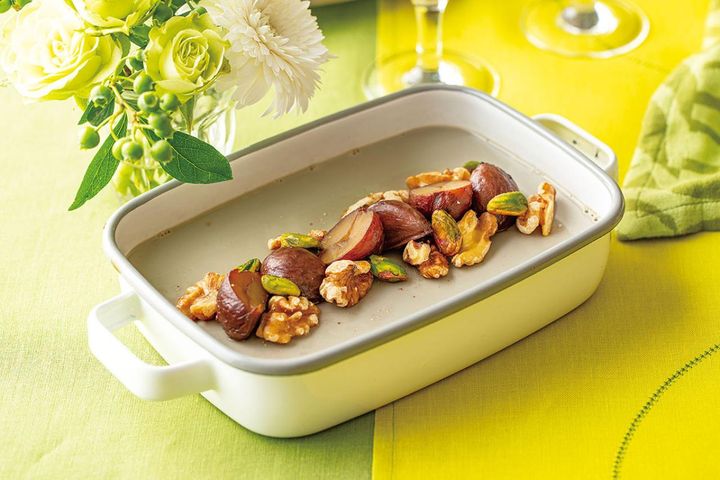 食べるたび、キレイに近づく。50代からのバレンタイン「ごまのプラリネショコラ」と「ごま豆乳ゼリー」