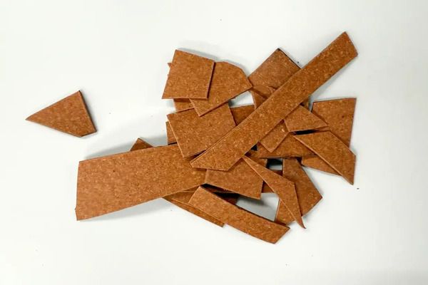 PVCに革の端材を練り込んだ新素材「OBRO」誕生！1stプロダクトをクラファンで販売中