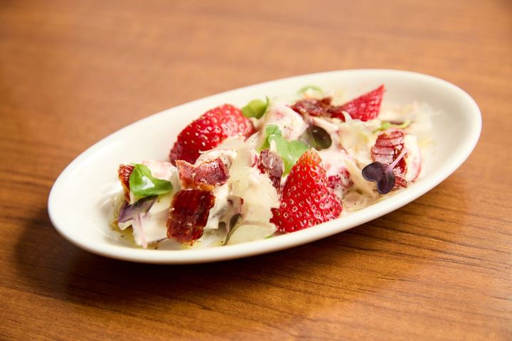 「紀の里産まりひめ苺とスペインチーズのマリナード〜白和え仕立て〜」 836円