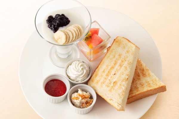 【東京都武蔵野市】タカノフルーツパーラーアトレ吉祥寺店限定！トッピングが選べるモーニングセット登場