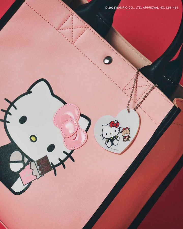 画像2: 【ROPÉ PICNIC×HELLO KITTY】アクリルチャーム付きトートバッグ［縦26.2×横25.5×マチ10㎝］¥5,489 www.junonline.jp