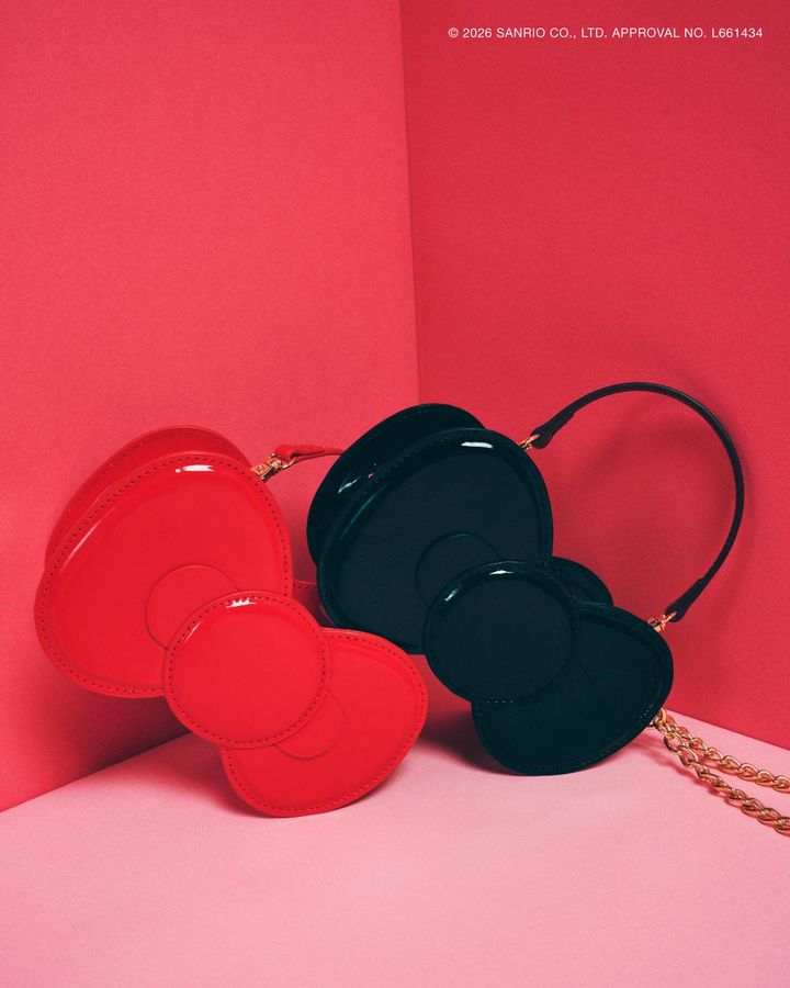 画像: 【ROPÉ PICNIC×HELLO KITTY】2WAYストラップ付きミニショルダーリボンバッグ［縦3.5×横12×マチ5㎝］各¥4,994 www.junonline.jp