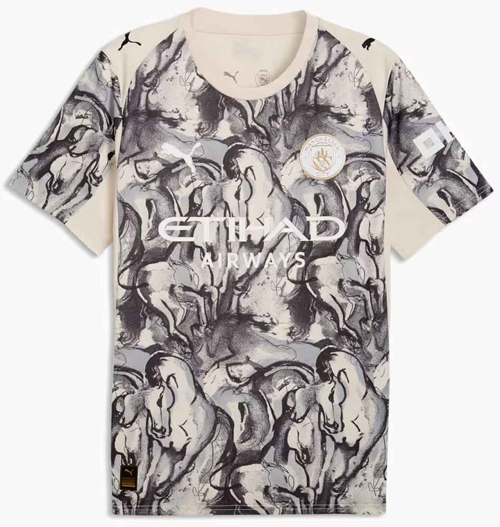 画像1: Manchester City 2026 Puma Year of the Horse Collection