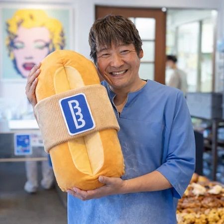 人気ベーカリーの看板パンを抱いて眠る！抱き枕「おやすみベーカリー」数量限定で発売