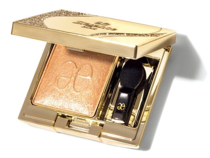 エレガンス プレジール アイズ 03 ブライトベージュ3850円（エレガンス コスメティックス）