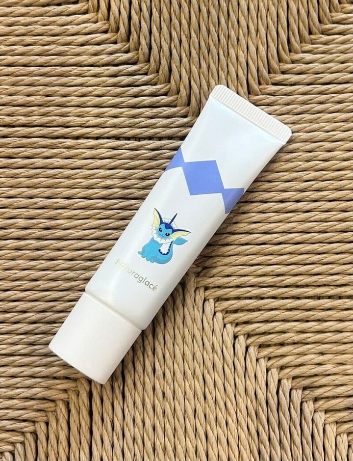 メイクアップ クリーム モイストP ウォータリーブルー SPF50+･PA+++ 30g 3850円