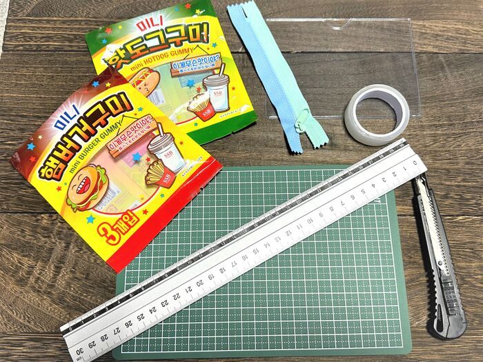 『お菓子袋×100均』で爆かわポーチが誕生♡縫わずに簡単に作れちゃいました！