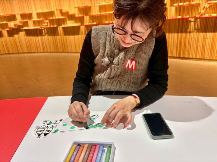 リサ・ラーソンの人気キャラクター「マイキー」の塗り絵が楽しめる