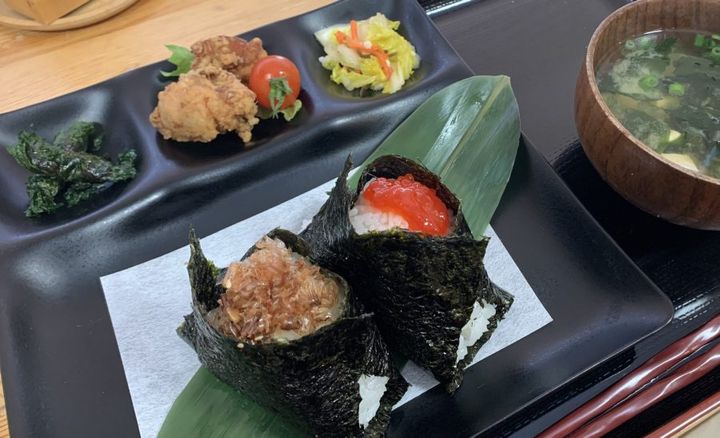 おにぎり ほかほかおにぎりランチ「おにぎり茶屋 ちかちゃん」はおふくろの味で
