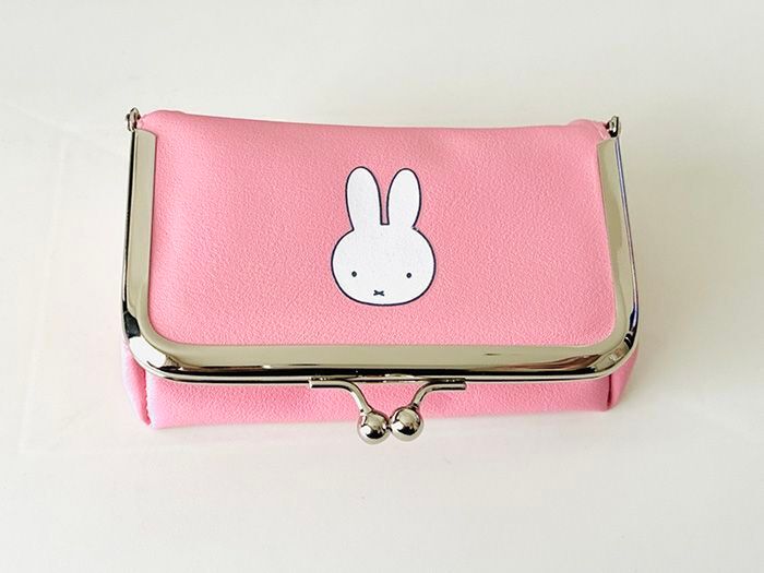 【50代・60代】春に持ちたいブランド級ポーチを〈付録〉でゲット。バッグの中身が華やぎますよ♪