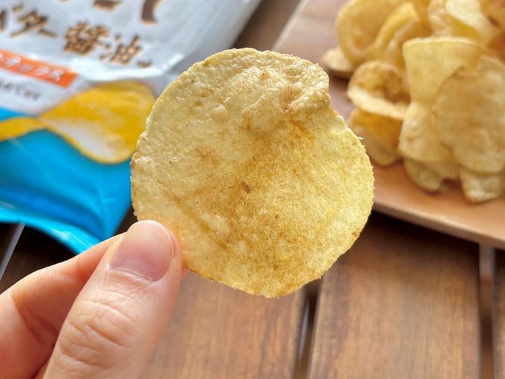 え、めっちゃ上品！【ファミマ限定】神田の人気ラーメン店監修ポテチが想像を超えてきた