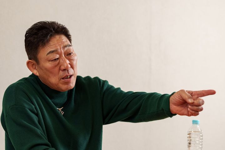 銀座の高級ステーキ、帝国ホテルのスイート、そして愛の故意死球…「星野仙一にいちばん叩かれた男」中村武志が受けた“規格外の教育”