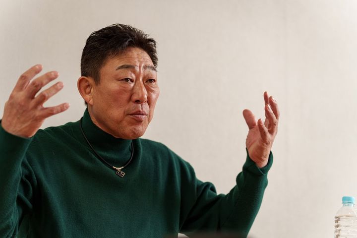 星野の愛弟子であり、中日での監督時代の正捕手であった中村武志