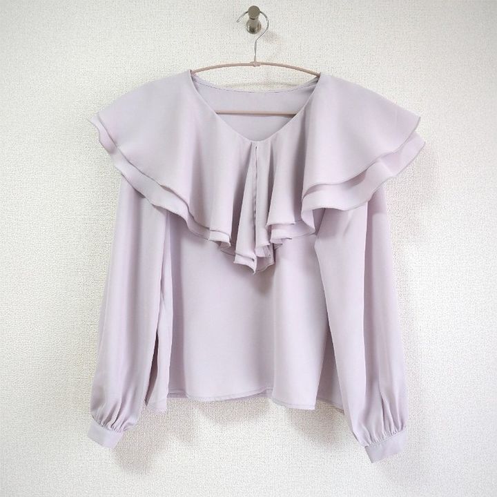 しまむらのケープ風フリルブラウス（Yuiko）
