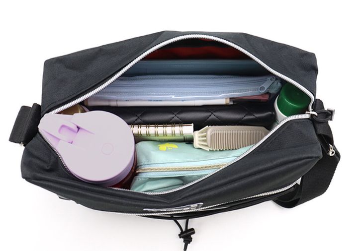 宝島社ムック付録のからあげクン ショルダーバッグ BOOK feat. JAM HOME MADE9