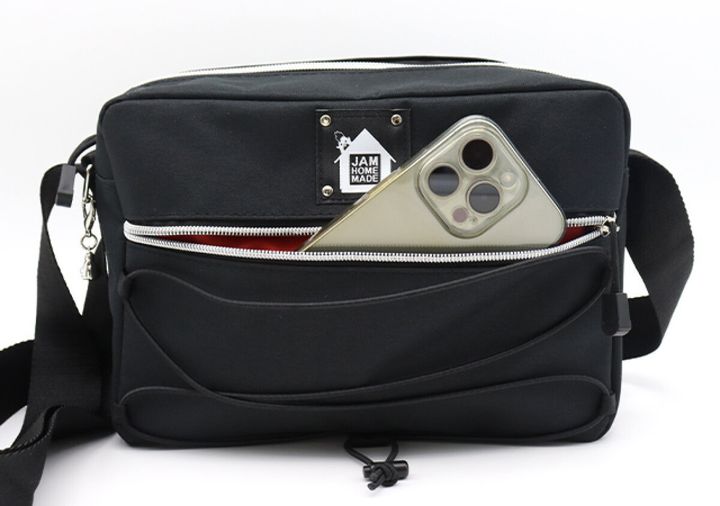 宝島社ムック付録のからあげクン ショルダーバッグ BOOK feat. JAM HOME MADE6