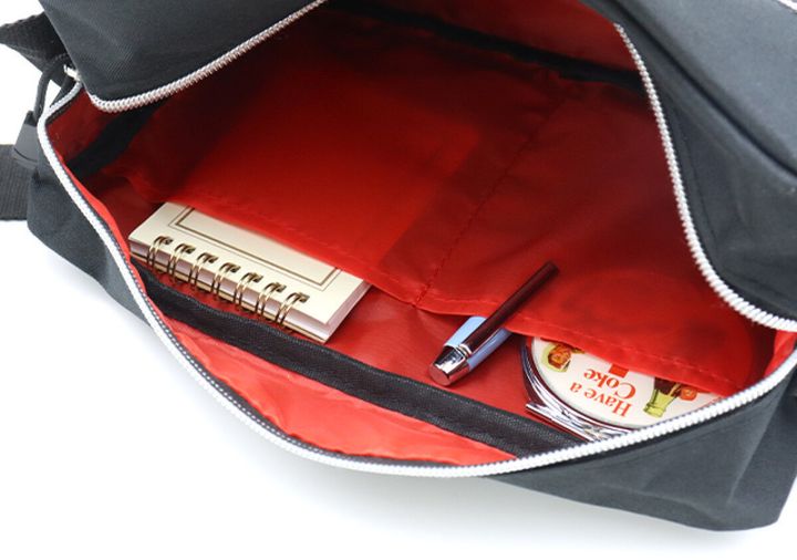 宝島社ムック付録のからあげクン ショルダーバッグ BOOK feat. JAM HOME MADE8