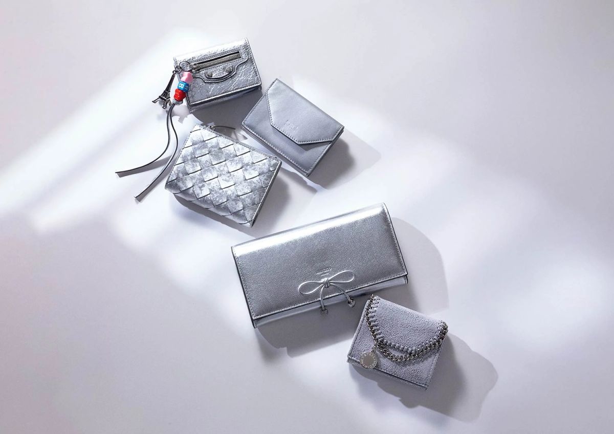 2026年を開運に導く「アイスグレー＆シルバーグレー」のお財布♡憧れ