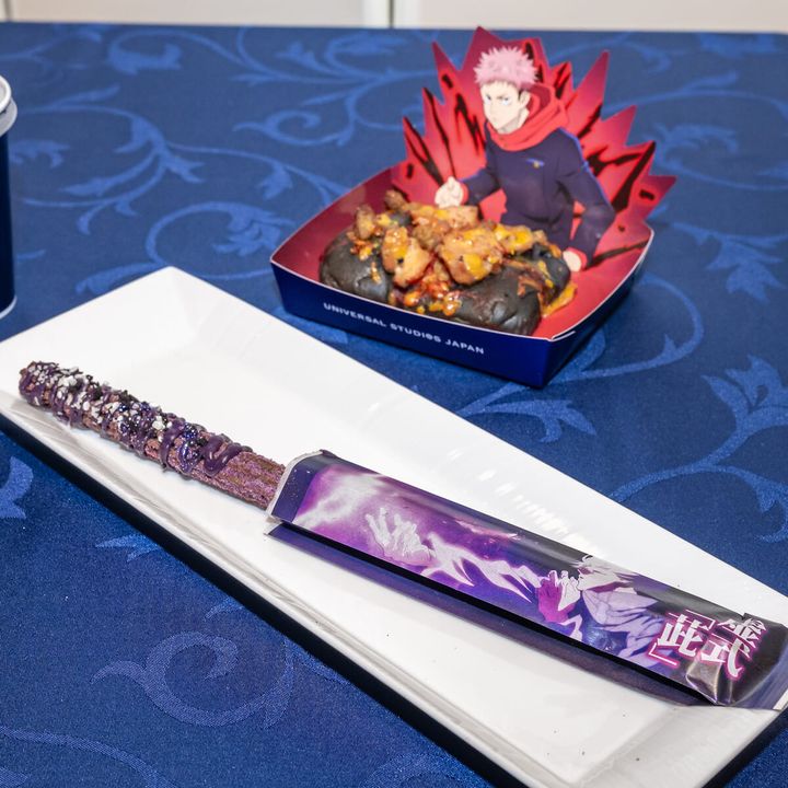 呪術廻戦』虎杖の黒閃＆五条の虚式「茈」を食べる！ユニバーサル