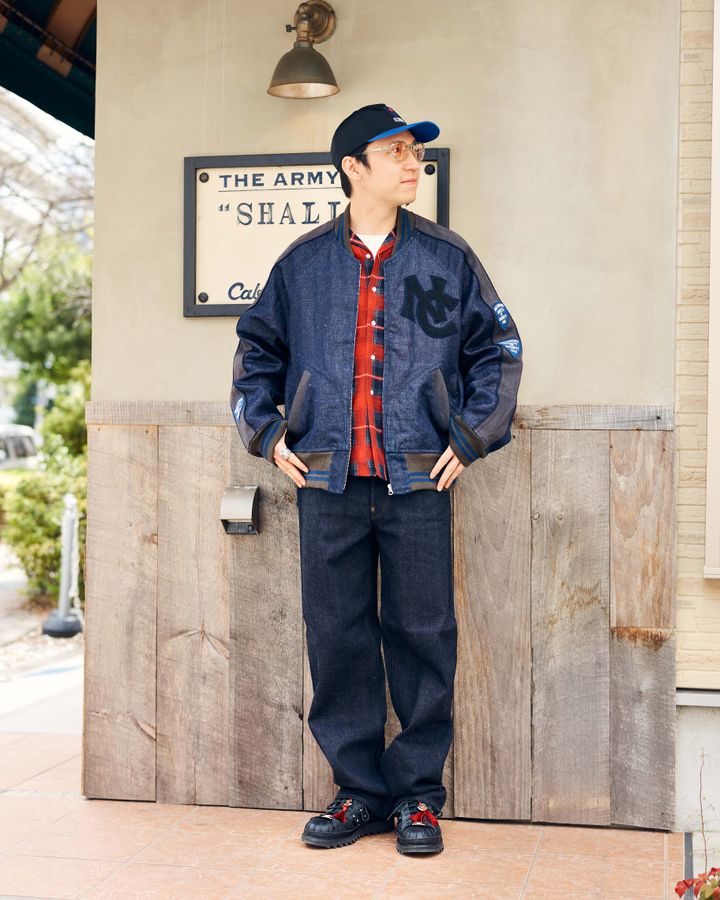 旬アイテム×ヴィンテージの好バランス！デニムスタジャンをクールに着こなすメンズコーデ【デニム上手をスナップ】