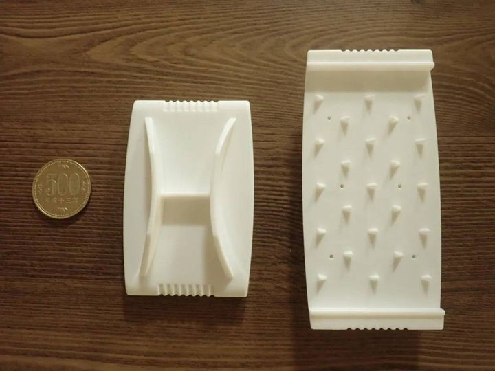 DAISO(ダイソー)：スライサー用ホルダー