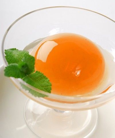 「完熟びわゼリー」500円