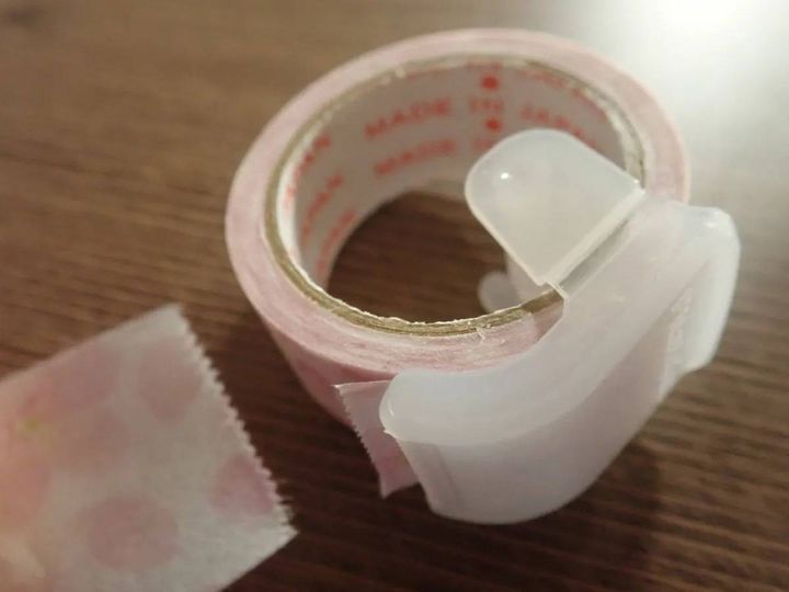 DAISO(ダイソー)：直接つけられるマスキングテープカッター(モノトーン)