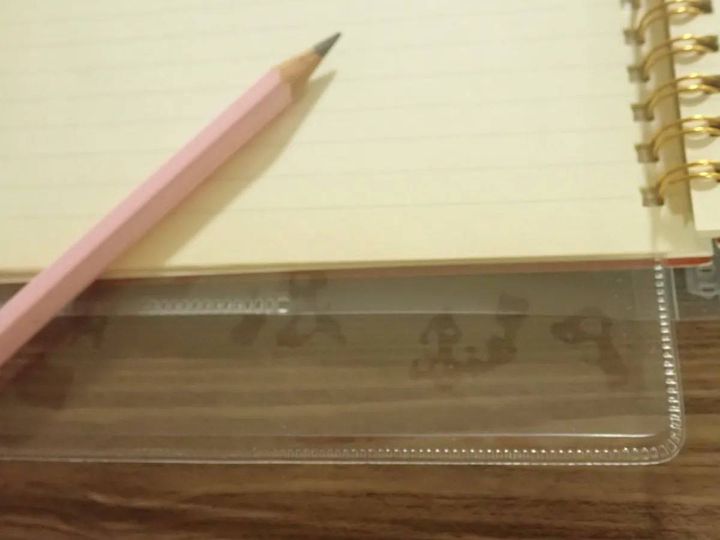 DAISO(ダイソー)：ソフトとハードの両面下敷き(B5)