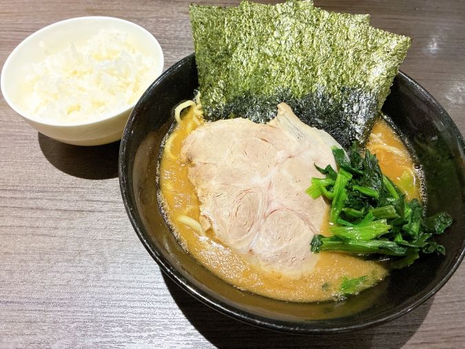武乃家 中盛りラーメン